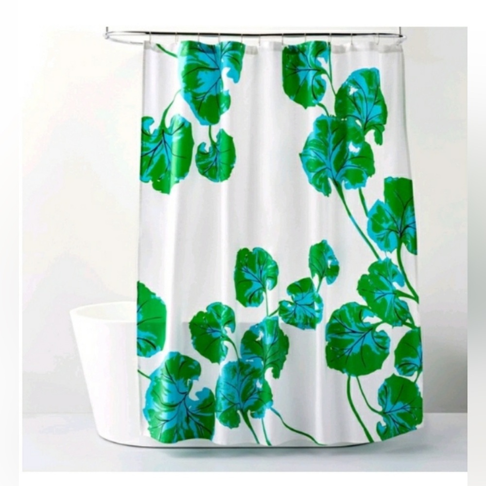 Diane Von Furstenberg x Target  geranium print shower curtain DVF new with tags